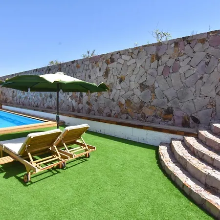 Book Jet - Villa Alegria With Private Pool 别墅